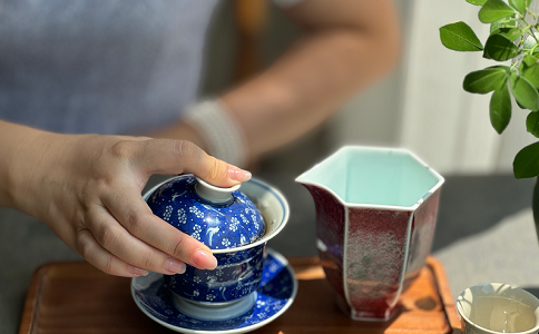冲泡古方草茶,合适水温是多少?