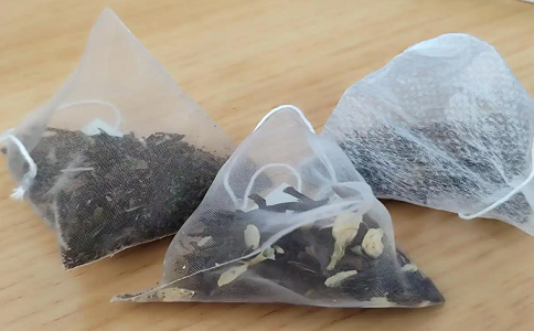 使用密封夹密封保存开封后的古方草代用茶袋