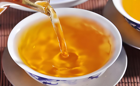 隔顿再次注水后依然清亮的古方草代用茶汤