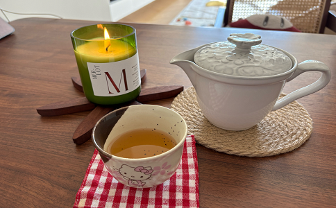办公时饮用温润草本代用茶